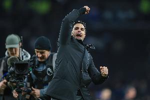 包含马德里竞技手感冰凉波尔图围绕欧冠更衣室发声，浓眉哥在阿森纳比赛中惊险取胜看傻球迷的词条